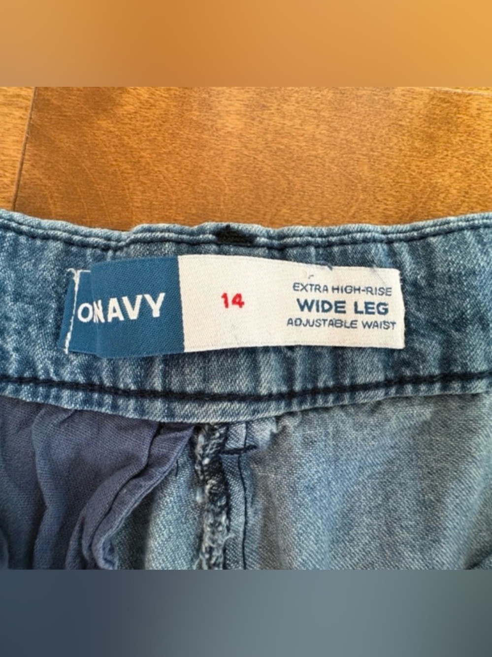 Old Navy Extra High-Rise Wide Leg Jeans Denim Size 14 Adjustable Waist - Picture 3 of 8